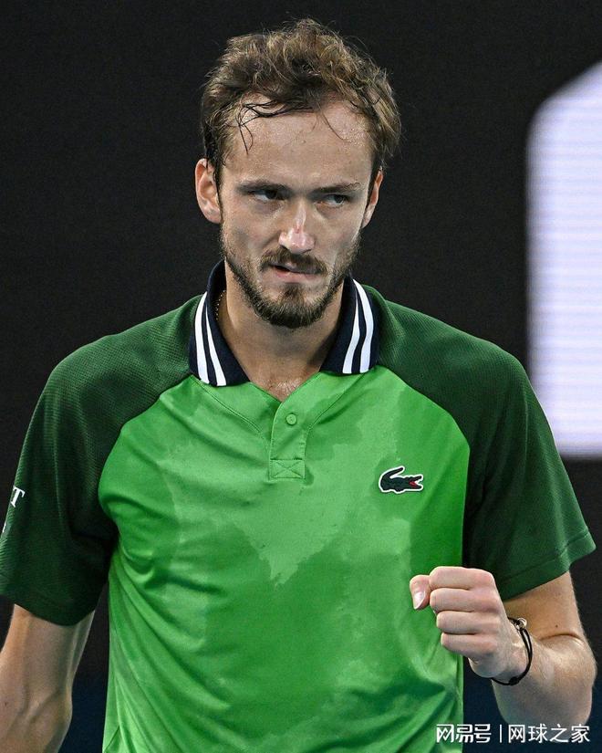 德国网球队爆冷美国网球队,梅德韦杰夫送出助攻的简单介绍 德国网球队爆冷美国网球队,梅德韦杰夫送出助攻的简单介绍