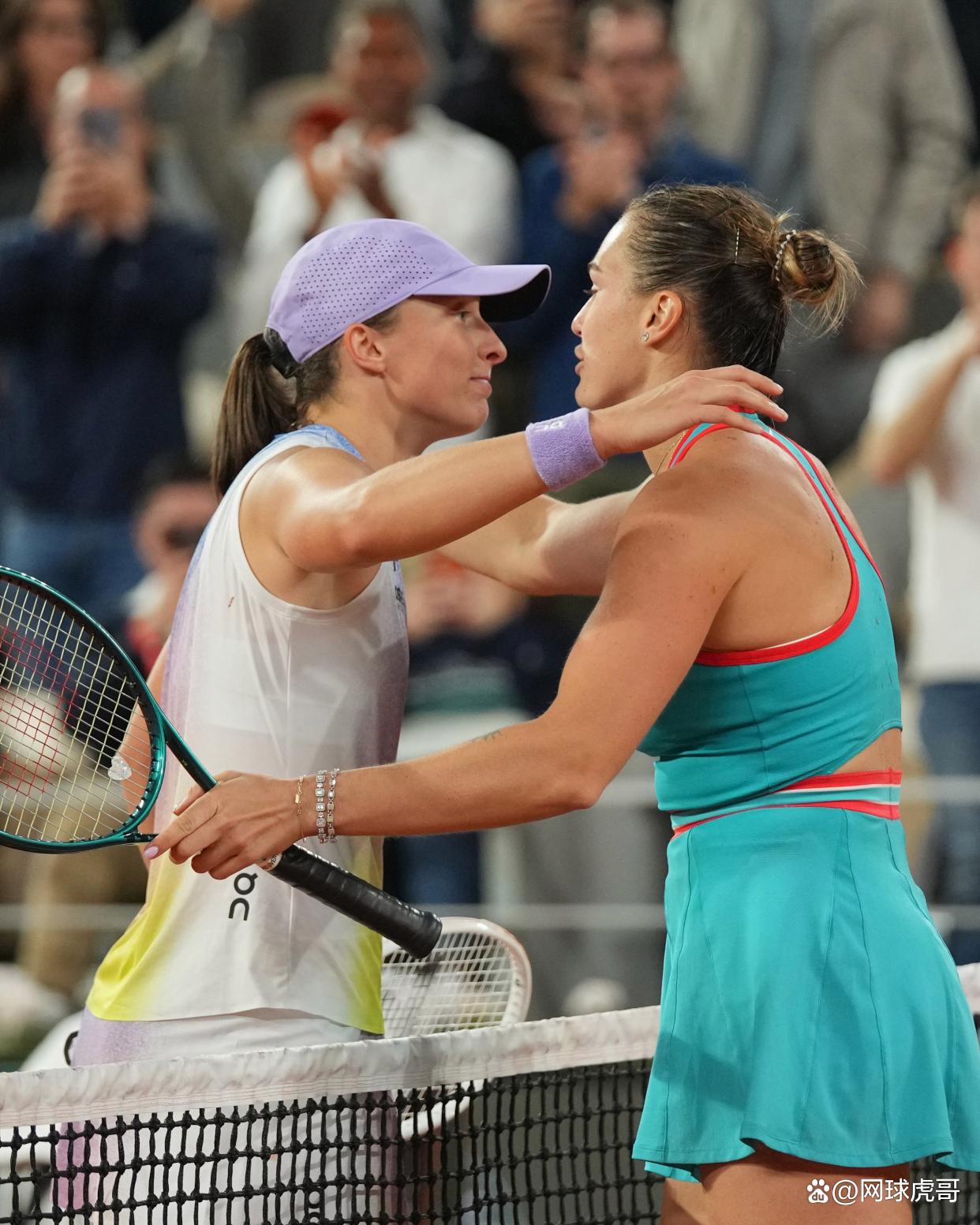 关于西班牙网球队鏖战美国网球队,瓦林卡制霸全场的信息 关于西班牙网球队鏖战美国网球队,瓦林卡制霸全场的信息