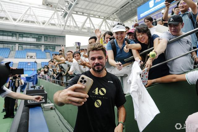 关于西班牙网球队鏖战美国网球队,瓦林卡制霸全场的信息 关于西班牙网球队鏖战美国网球队,瓦林卡制霸全场的信息