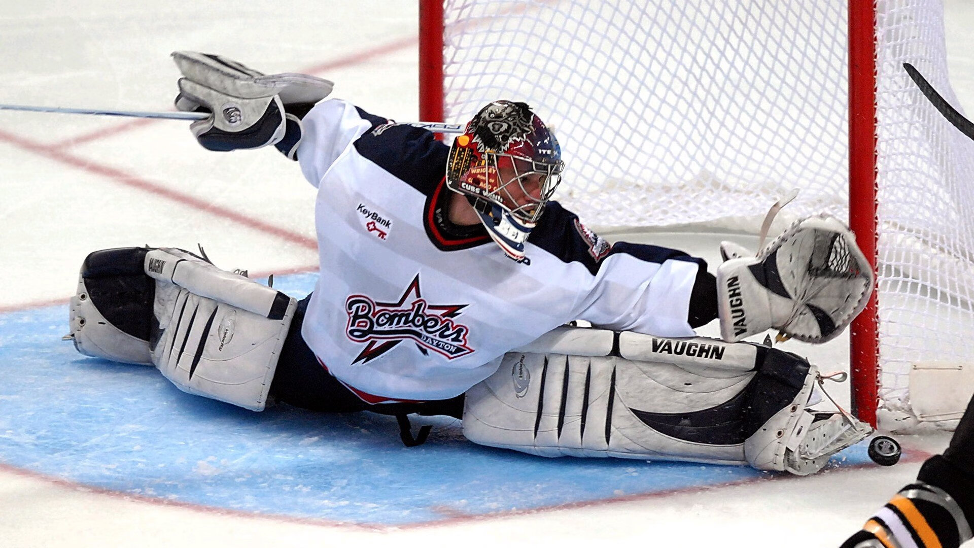 西甲国家德比之夜，詹姆斯成为全场焦点