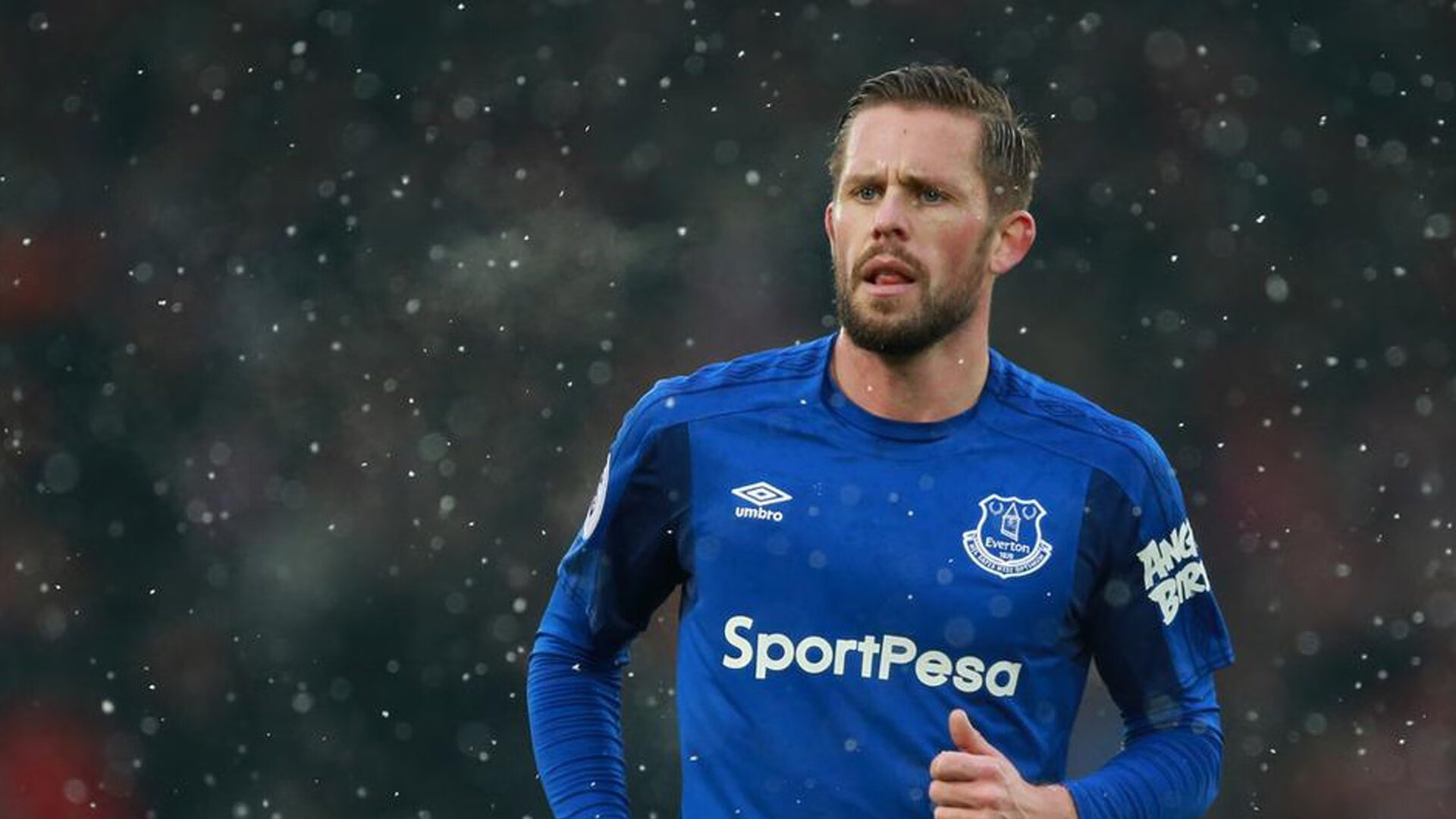 湖人战术体系打穿新疆防线，拉文无解进攻展现统治级表现