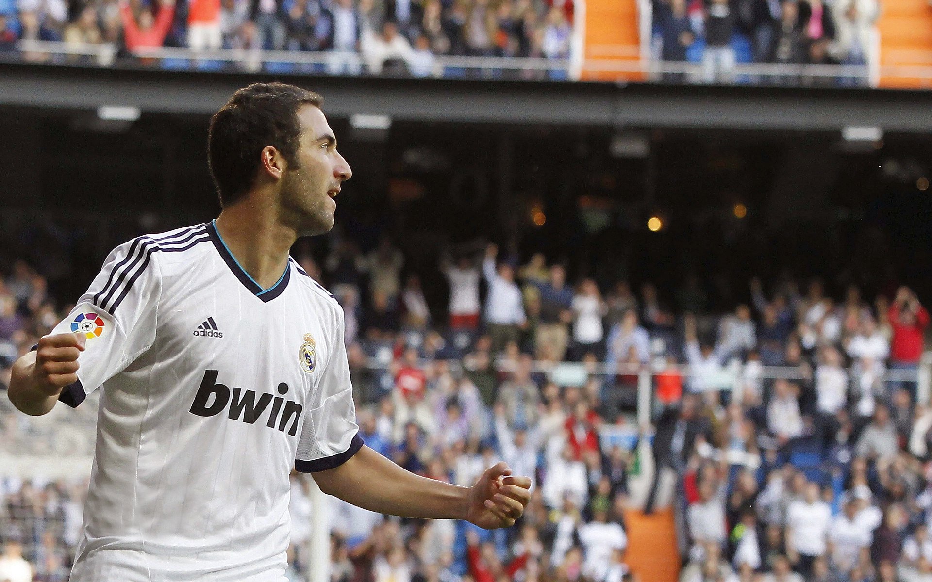 世界排名争夺战焦点战,湖人一波带走雄鹿,西部格局再起波澜